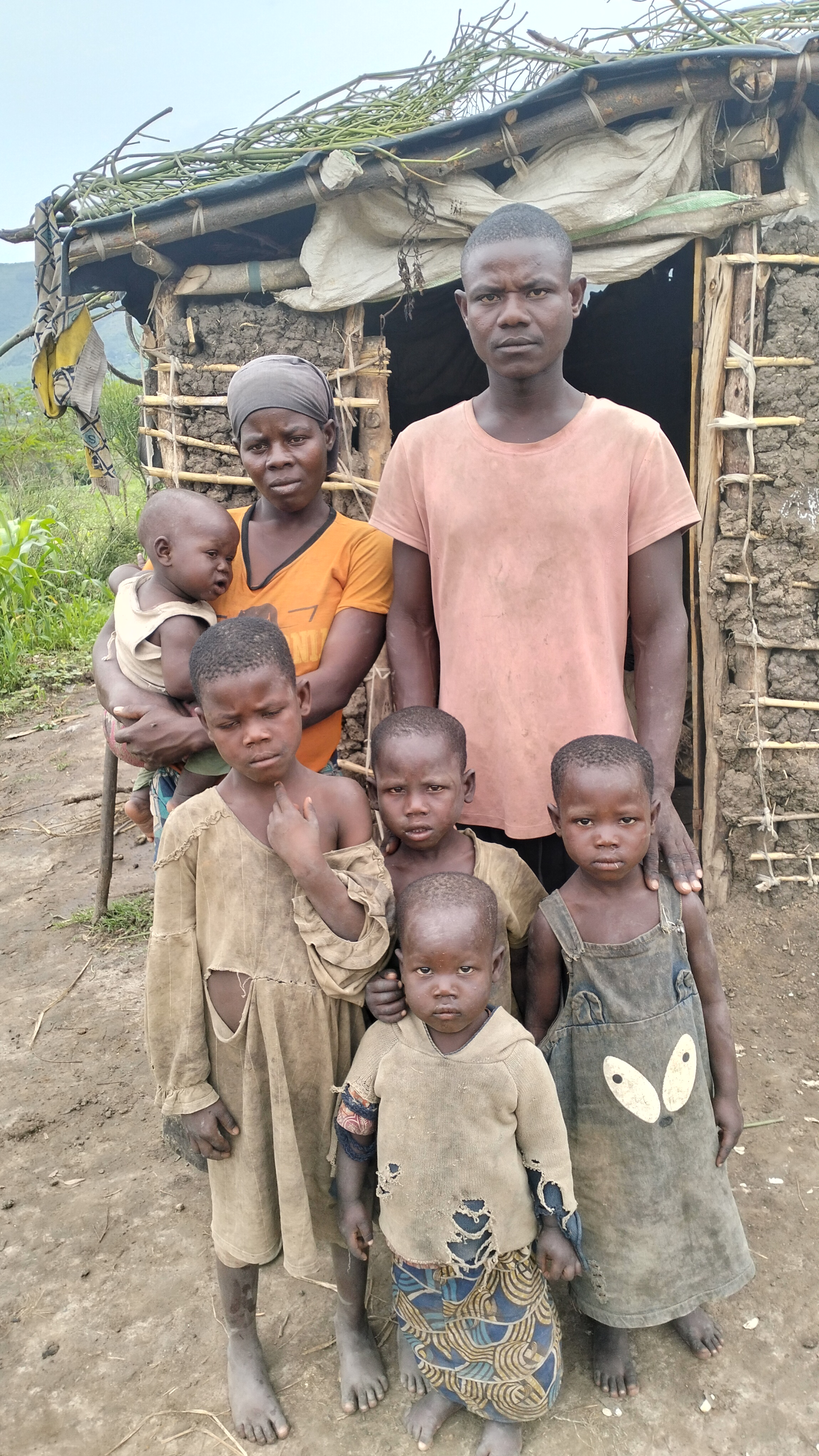 HELP SIPLIAN TO CHANGE HIS FAMILY LIVING STATUS